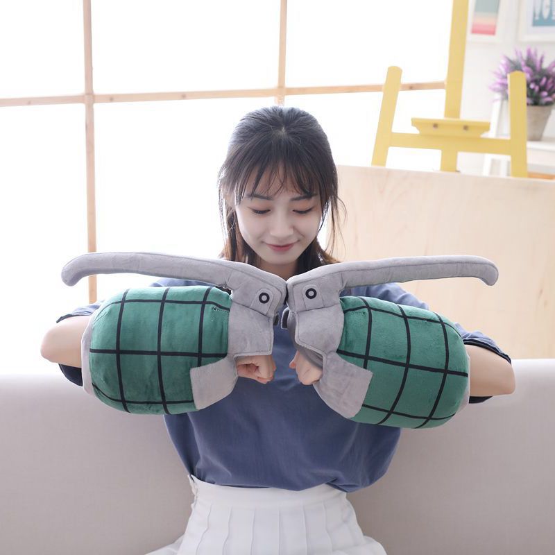 Almohada Decorativa de Katsuki - Throw Pillow reseña y precio