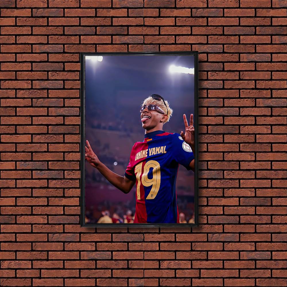 Póster de Lamine Yamal con dis - Wall Sticker reseña y precio